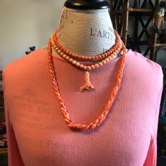 GLAMOUROUS Coral Pink Textural Bell Sleeve Top. Great w/ Coral Jewels! S… - Picture 3 of 5